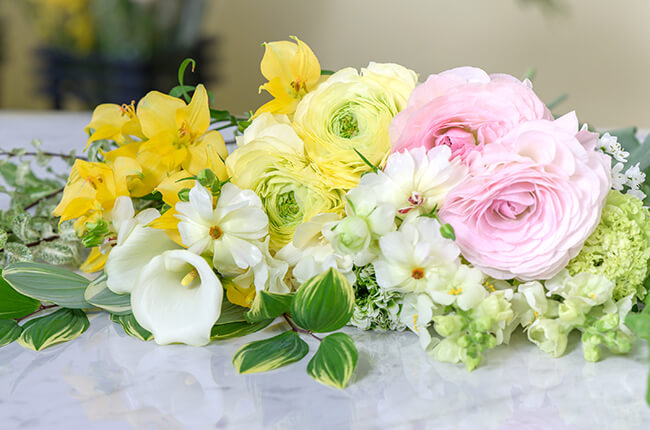 季節の花の定期便｜青山花茂の花のサブスク