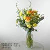 季節の花の花瓶活け