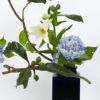 夏のいけばな花材＜枇杷・鉄砲百合・紫陽花＞