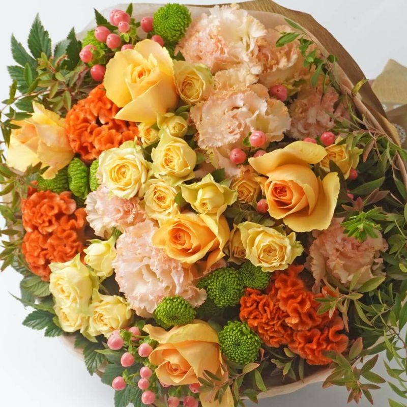 【敬老の日】バラ、トルコキキョウ 、ケイトウ、スプレーマムの花束