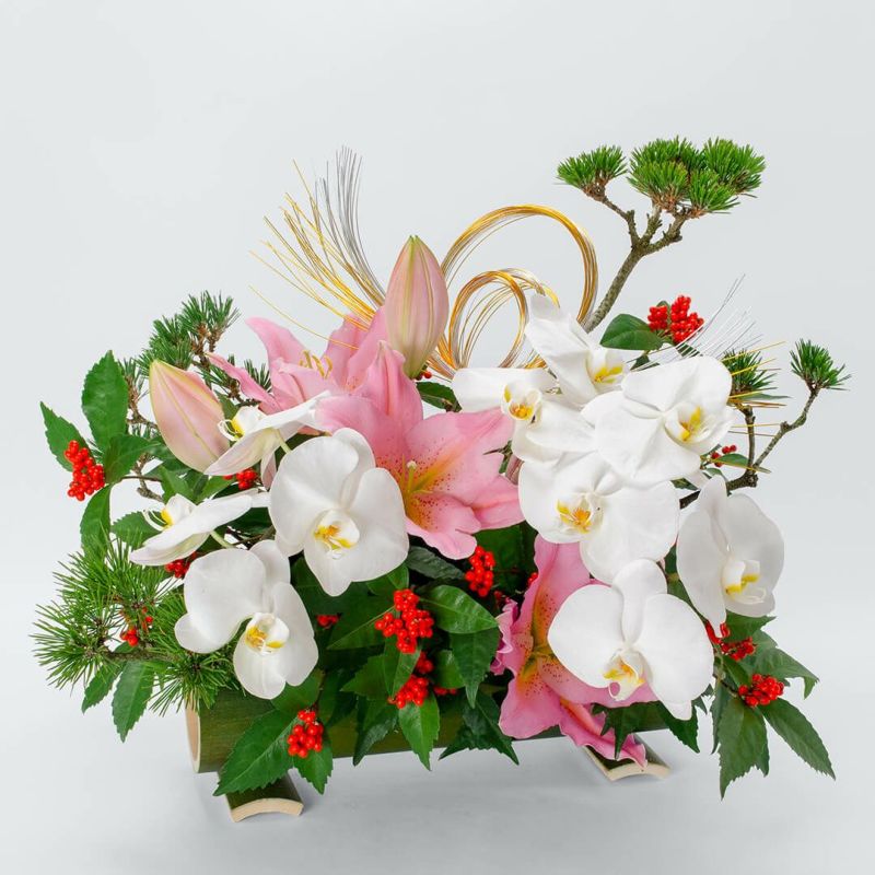 【お正月・お年賀】白の大輪胡蝶蘭やピンクのユリのアレンジメント