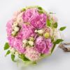 ピンクの芍薬とトルコキキョウ、白いスプレーバラの花束