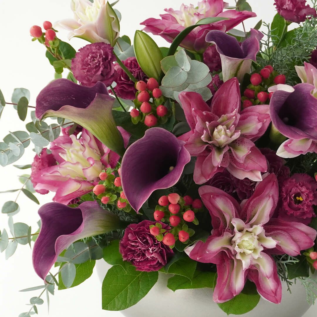 【お歳暮・クリスマス】八重咲ユリやカラーのアレンジメント