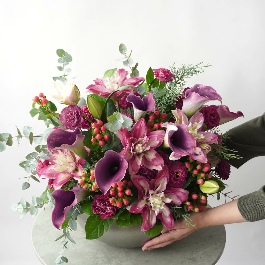 【お歳暮・クリスマス】八重咲ユリやカラーのアレンジメント