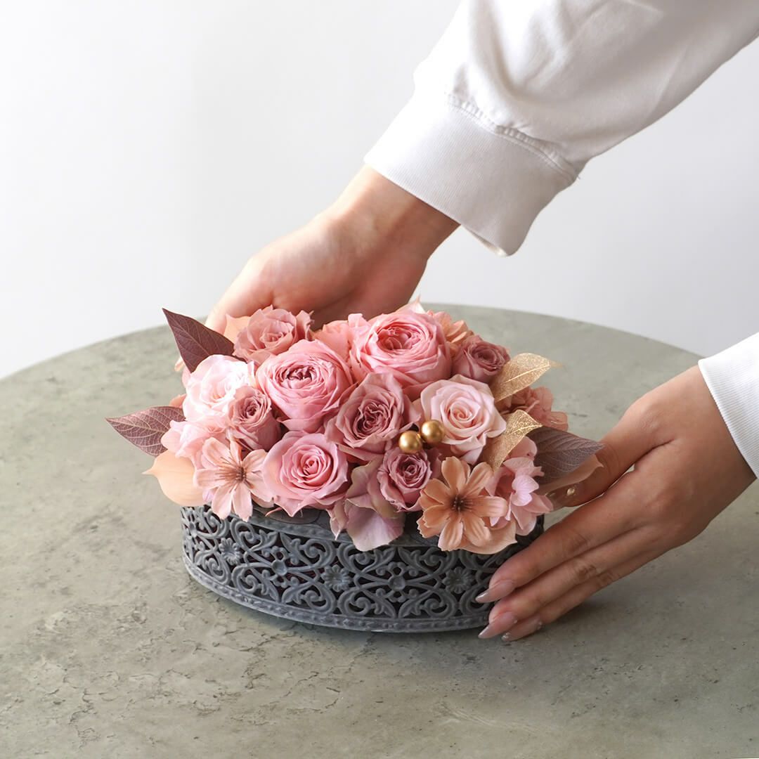 【お歳暮・クリスマス】ピンクのバラやハイドランジアのプリザーブドフラワー